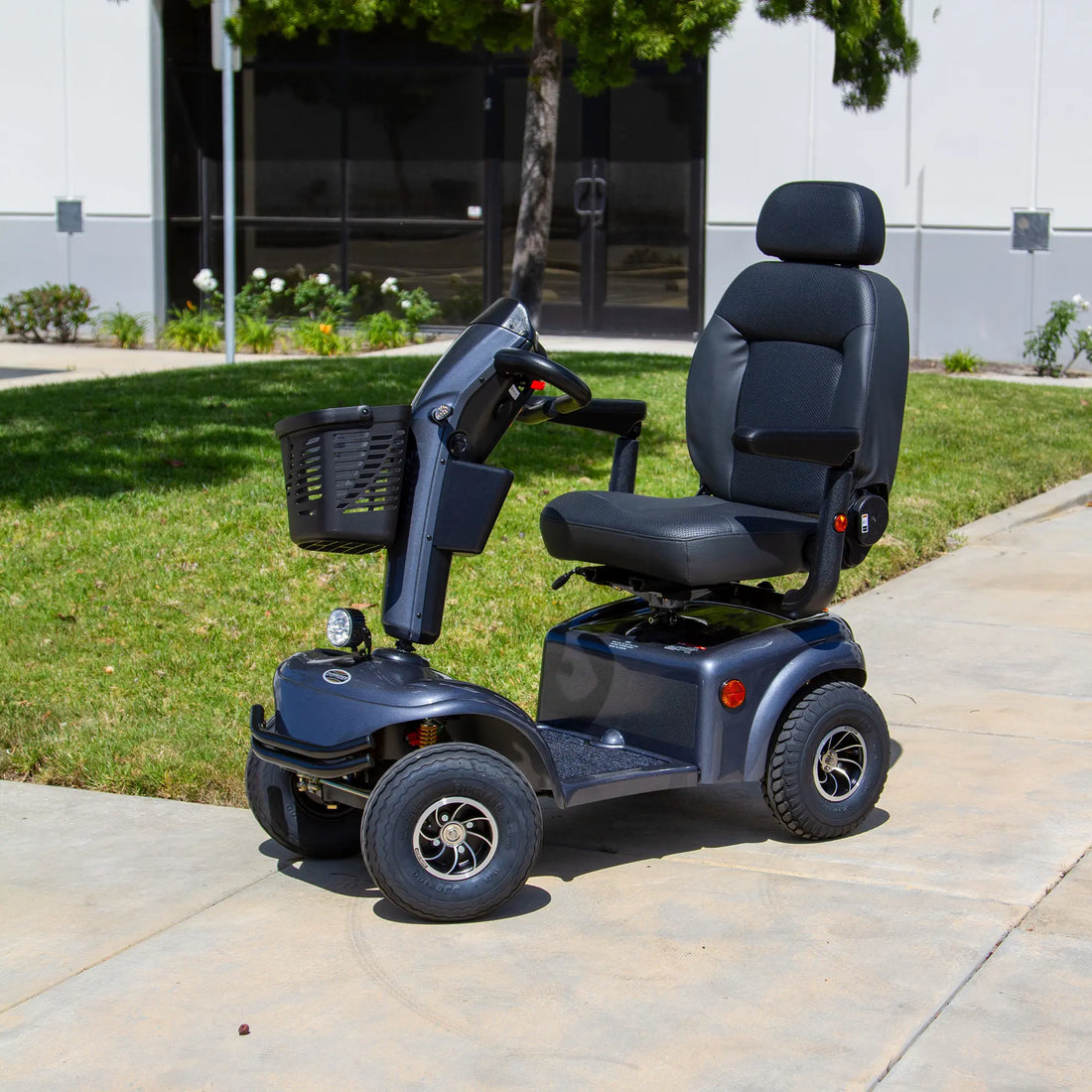 Shoprider Expedition XL4 Heavy-Duty 4-Wheel Mobility Scooter